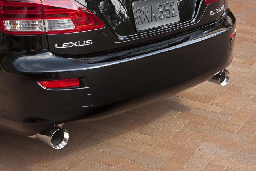  Lexus IS350C F-Sport 2009 года  (фото 8 из 18)